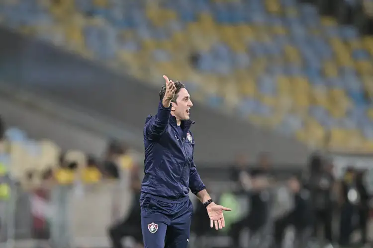 demissão de Zubeldía foi decidida pelo Fluminense na noite de quarta